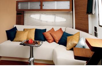 Yachtcharter Atlantis 35 Salon