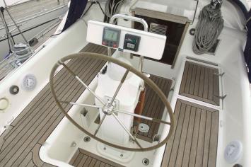 Yachtcharter Oyster 45 Radsteuerung 3 Kab 2 WC