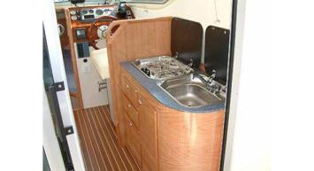 Yachtcharter Donat 800 Pantry