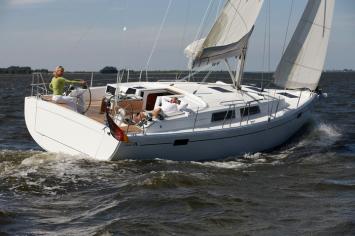 Yachtcharter Hanse 385 Seitenansicht 2 3 Cab 1 WC