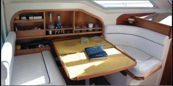 Yachtcharter Vektor 950 Salon