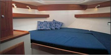 Yachtcharter Vektor 950 Kabine