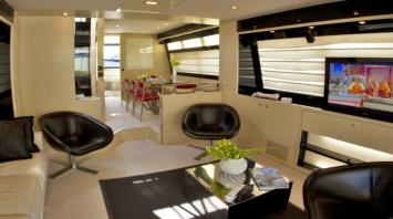 Yachtcharter Riva 75 Salon 4 Cab