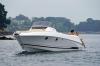 Yachtcharter Beneteau Flyer 850 SD Bugansicht