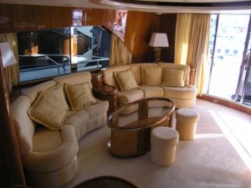 Yachtcharter Elegance 68 Salon 4 Kab 4 WC