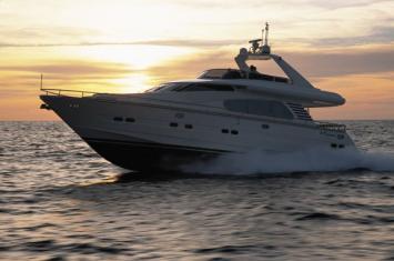 Yachtcharter Elegance 68 Seitenasicht 1 4 Kab 4 WC