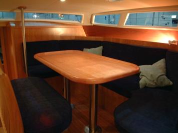 Yachtcharter Helmsman C49 Salon 1 3 Cab 1 WC