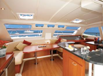Yachtcharter Leopard 46 4 Cab Salon