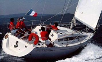 Yachtcharter Beneteau First 265 Heckenansicht 2 Cab 1 WC