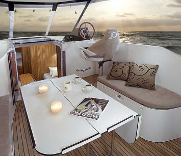 Yachtcharter Delphia 1050 Cockpit 3 Kab 1 WC