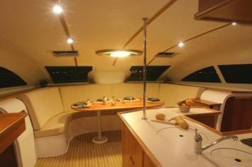 Yachtcharter Nautitech 47 Salon 5 Cab 3 WC 1