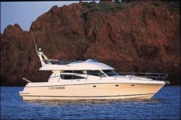 Yachtcharter Prestige 46 Seitenansicht 3+1 Cab 2 WC