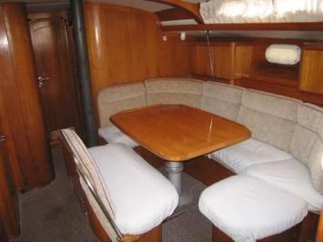 Yachtcharter Sun Odyssey 42.1 3 Cab Salon