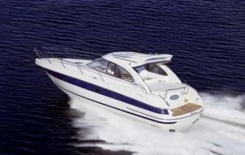 Yachtcharter Bavaria 38 sport 2cab back