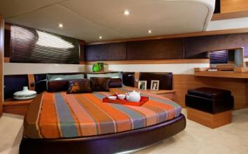 Yachtcharter atlantis_50x4_interior_master_cabin