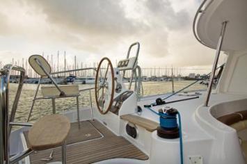 Yachtcharter nautitech 442 4