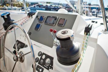 Yachtcharter Leopard 48 cab 6 Exterior
