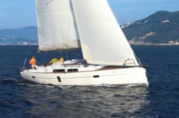 Yachtcharter Hanse 445 3Cab 2WC