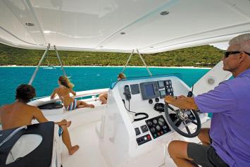 Yachtcharter Moorings 474 PC 4Kab Deck