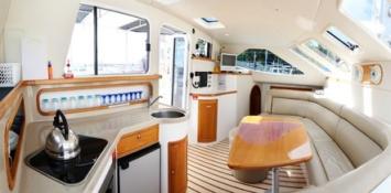 Yachtcharter Tasman 35 (3+1Cab:2WC) Salon:Pantry