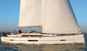 Yachtcharter Dufour 500 (4Cab:3/4WC) Seite