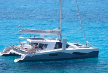 Yachtcharter Diamante 555  seitenansicht