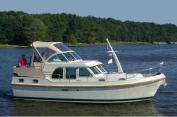 Yachtcharter Linssen 29.9AC 2Cab:2WC Seitenansicht