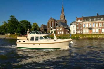 Yachtcharter Linssen Grand Sturdy 29.9 Sedan