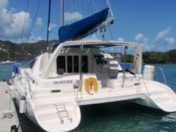 Yachtcharter Leopard 4200 (4Cab/4WC) Heck