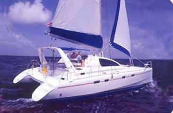 Yachtcharter Leopard 4200 (4Cab:4WC) Seite:Heck