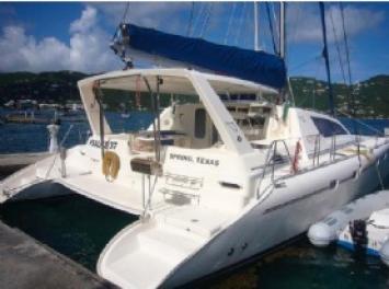 Yachtcharter Leopard 4700  (4Cab) heck