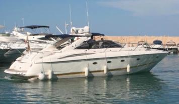 Yachtcharter Sunseeker Camarque 50 2Cab:2WC Seitenansicht