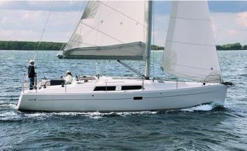 Yachtcharter Hanse 400e (3Cab:2WC) Seitenansicht