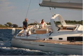 Yachtcharter Oceanis 50 (5Cab:3WC) Deck