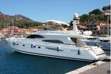 Yachtcharter Princess 65 Fly  Seitenansicht