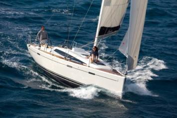 Yachtcharter Dehler 38 (3Cab:1WC) Bug