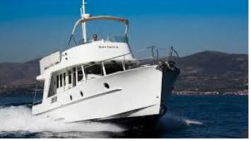 Yachtcharter Beneteau Trawler 42 Seite:Bug