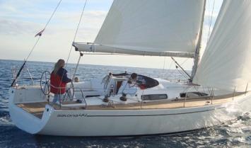 Yachtcharter Salona 44 HPC (4Cab:2WC) Seite:Heck