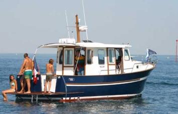 Yachtcharter Rhea 850 Open Heck