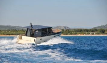 Yachtcharter Pantagana 41_Heck