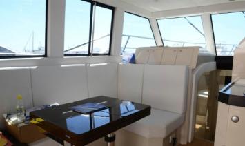 Yachtcharter Pantagana 41_salon