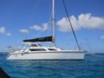 Yachtcharter gemini legacy 105 Seitenansicht