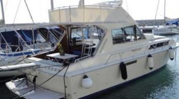 Yachtcharter ChrisCraftCorvette37_Heck Seite