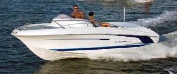 Yachtcharter Beneteau Flyer 650 Sun Deck_Seitenansicht