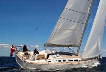 Yachtcharter XC 42 Seitenansicht