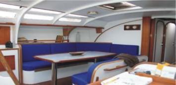 Yachtcharter sun kiss 45 cab 3 Salon
