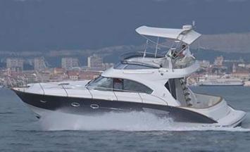 Yachtcharter Antares 12 (2Cab) Seitenansicht