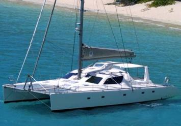 Yachtcharter Voyage 580 (5Cab/5WC) Seite Bug