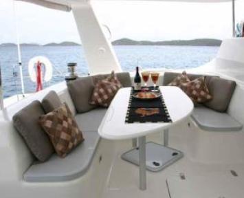 Yachtcharter Voyage 580 (5Cab/5WC) Cockpit