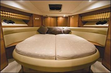 Yachtcharter Prestige 42 Fly Vorschiff 3 Cab 2 WC